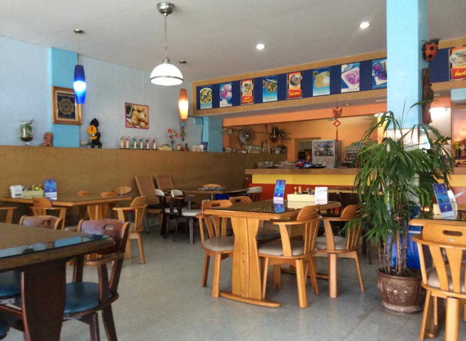 10439396_828729940542804_5379402926130490048_n